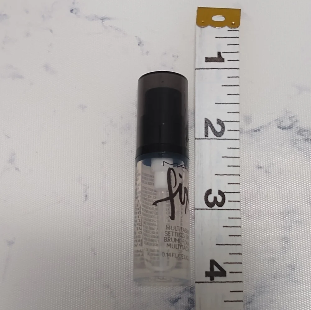 New MAC Fix + Multitasking Setting Spray Mini Travel Size .14 Oz